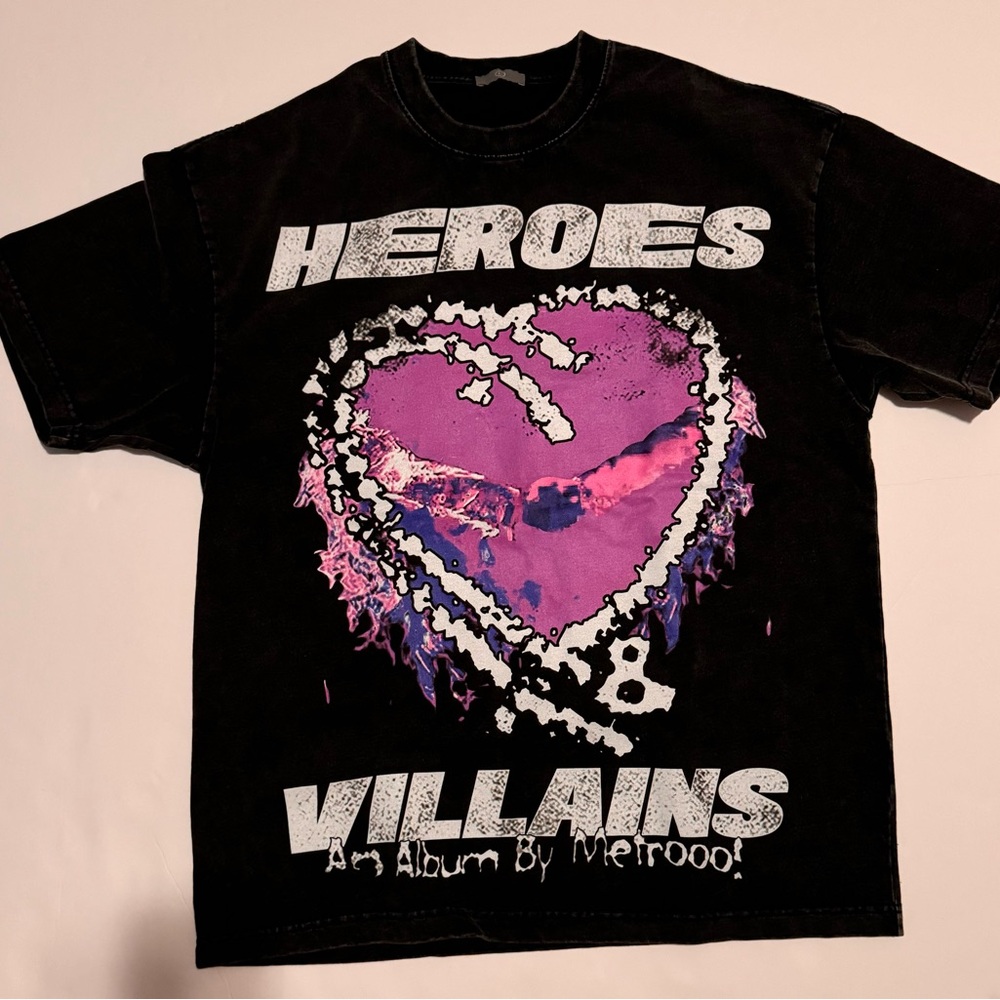 Designer T-shirt Size Large